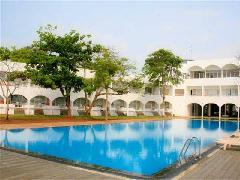Trinco Blu By Cinnamon Resort Trincomalee